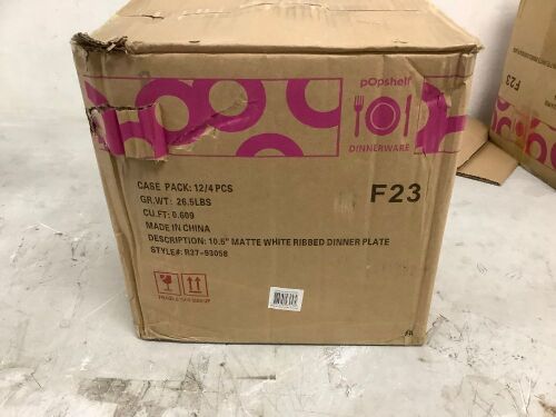 Box of Ceramic Dinner Plates - Lot 9177
