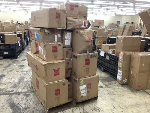 Pallet of Return Christmas Items, 16 Pieces - Open Box, Uninspected - Lot 186