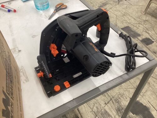 WEN CT1274 12-Amp 7-1/4-Inch Variable Speed Plunge Cut Circular Track Saw - Lot 714
