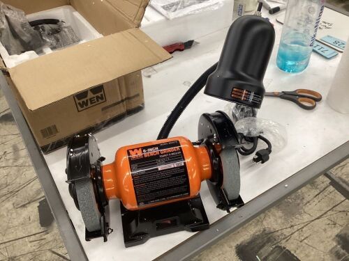 WEN BG4276 2.1-Amp 6-Inch Single Speed Bench Grinder with Flexible Work Light - Lot 728
