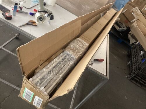 8' LED Tube Light Fixtures - Lot 749