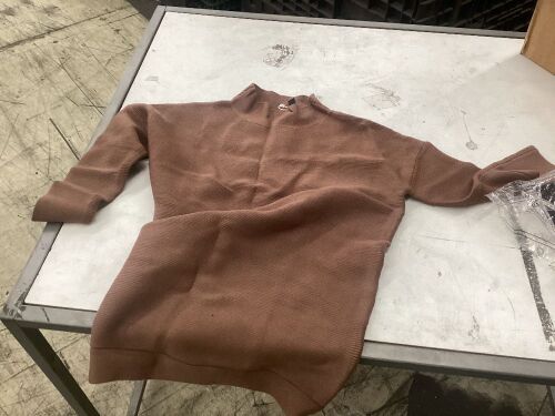 Welaneol Womens Oversized Crew Neck Drop Shoulder Batwing Sleeve Sweater, XS - Lot 551