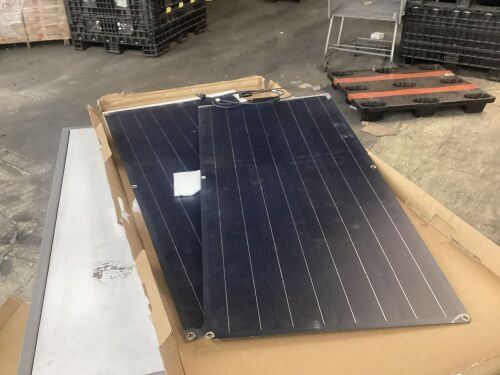 Set of 2 Solar Panels  - Lot 486