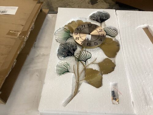 Ginkgo Leaf Wall Clock  - Lot 488