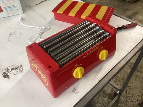 Nostalgia Hot Dog Roller and Bun Warmer, 8-Hot Dog and 6-Bun Capacity - Lot 487