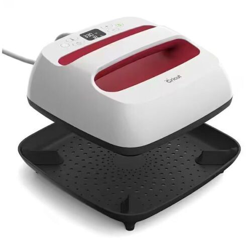 Cricut EasyPress 2 9 in. x 9 in. Heat Press Machine in Raspberry - Lot 623