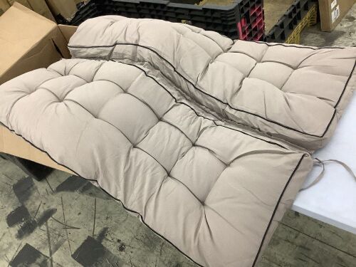 Patio Bench Swing Cushion  - Lot 122