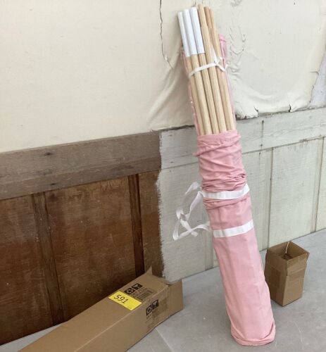 Kids Teepee Tent with Lights, Pink  - Lot 289