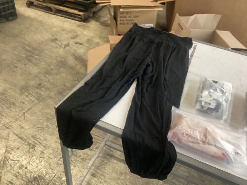Lot of (4) Pieces of Womens Clothing, Large - Lot 344