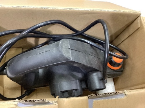 WEN 6528 3.8-Amp 2-3/8 Inch Electric Hand Planer $39.74 (Does not power on)  - Lot 375