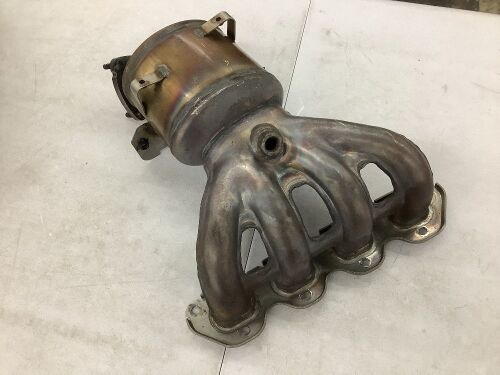 JDMSPEED Catalytic Converter Exhaust Manifold for 2011-16 Chevy Cruze  - Lot 345