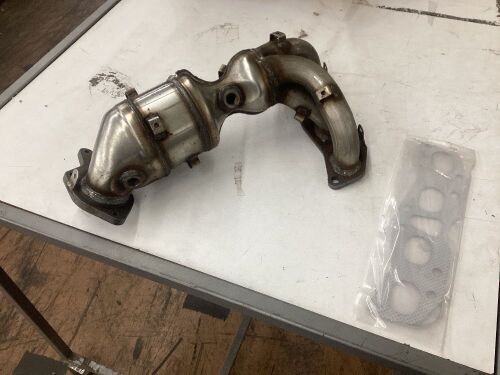 Lot of (3) Catalytic Converter  - Lot 408