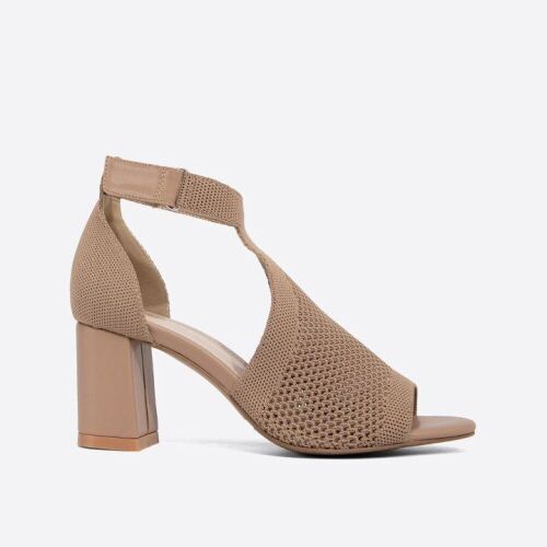 Newbella Mousse Fit Women Ankle Strap Block Heel Sandals, Size 10  - Lot 667