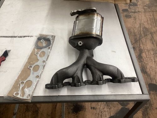 Catalytic Converter, Unknown Fit  - Lot 737