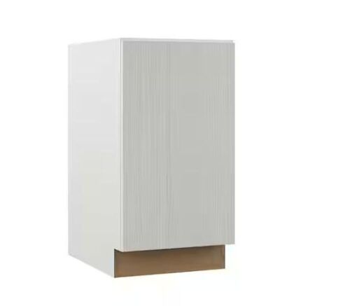 Hampton Bay Designer Series Edgeley Assembled 18x34.5x23.75 in. Full Height Door Base Kitchen Cabinet in Glacier - Small Blemish - Lot 261