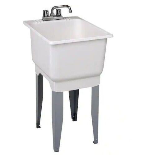 MUSTEE Utilatub Combo 18 in. x 23.5 in. x 33 in. Co-Polypure Floor Mount Laundry Tub - Lot 172