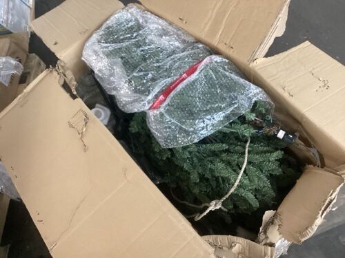 Balsam Hill Classic Blue Spruce Christmas Tree with LED Lights 7.5' - Lot 432