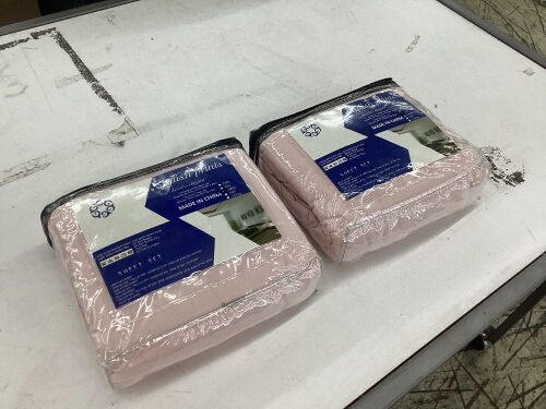 Lot of (2) Sheet Sets, 1 Queen, 1 Full  - Lot 638