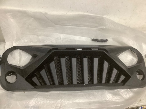 Front Grill Kit (Unknown Vehicle) - Lot 116