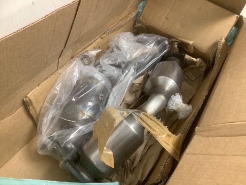 Set of 2 Catalytic Converters (Unknown Vehicles) - Lot 9691