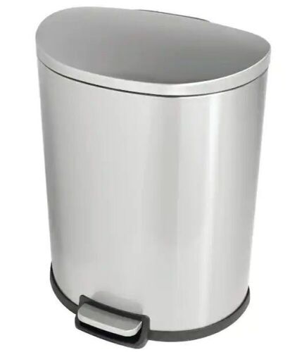 StyleWell 13 gal. Stainless Steel Step-On Trash Can D-Shaped - Dented - Lot 309