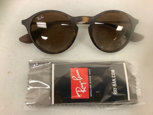 RayBan Ladies Sunglasses, Appears New, Sold as is - Lot 432B