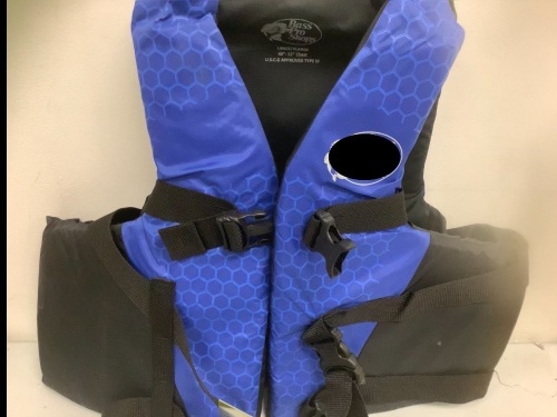 Adult Life Vest, L/XL, Appears New, Sold as is - Lot 443B