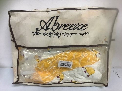 Abreeze Portable Baby Bassinet Bed, Appears new, Sold as is - Lot 458B