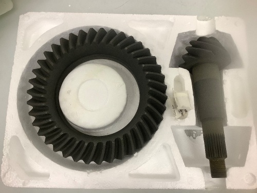 SVL Ring and Pinion Gear Set for Chrysler 8.25", 4.88 Ratio, E-Comm Return, Sold as is - Lot 191