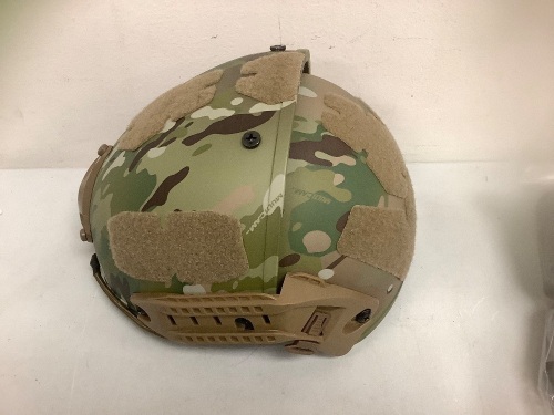 Tactical Helmet, Appears new, Sold as is - Lot 234