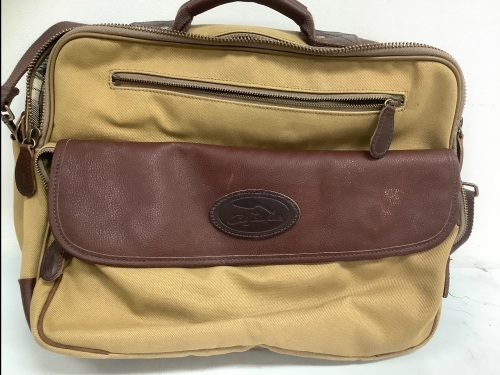 Bob Timberlake Travel Bag, E-Commerce Return, Sold as is - Lot 473