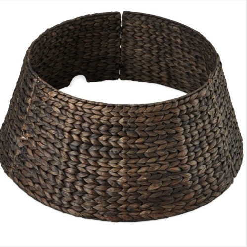 Woven Hyacinth Christmas Holiday Tree Collar - 24in$89.99 - Lot 123