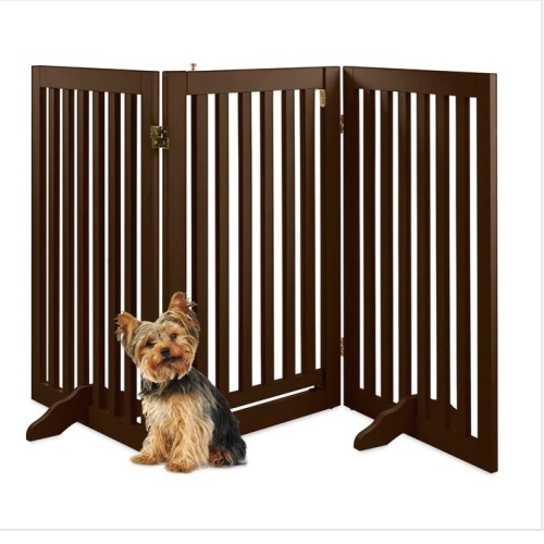 31.5in 3-Panel Freestanding Wooden Pet Gate w/ Door, Support Feet $119.99 - Lot 128