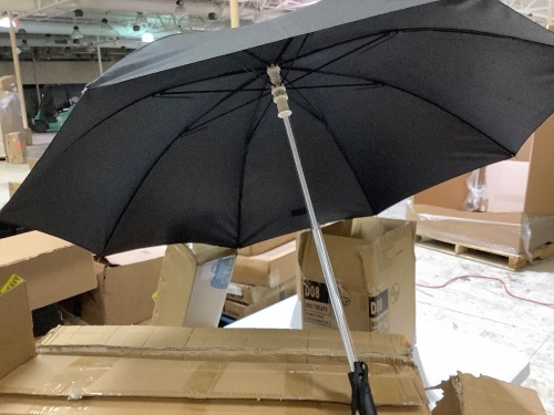 Lot of 25 black umbrellas - Lot 195