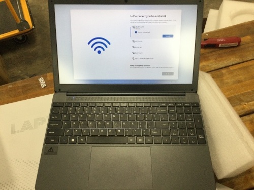 Unbranded Laptop - Lot 605