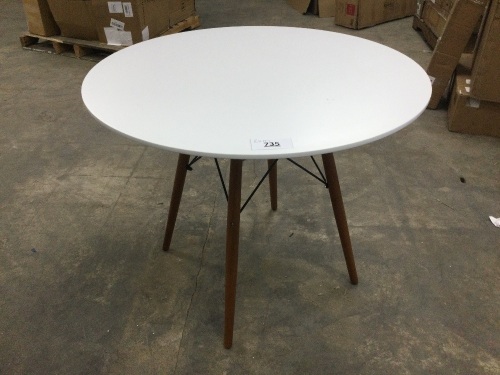 White Dining Table - Lot 735