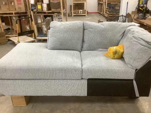 Sectional Lounge Piece *Only* - Lot 686