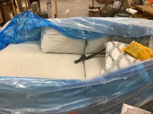 Sectional Lounge Piece *Only* - Lot 689