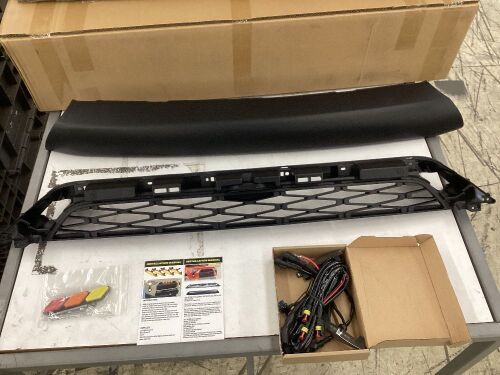Lot of (6) LED Grille for 2014-2019 Toyota 4Runner  - Lot 439