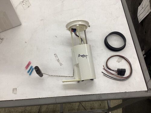 Fuel Pump Assembly for 1998-2002 Cadillac Escalade Chevy Sonora Tahoe GMC Yukon - Lot 628