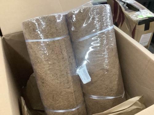 Thickened No Slip Ice and Snow Carpet - Lot 293