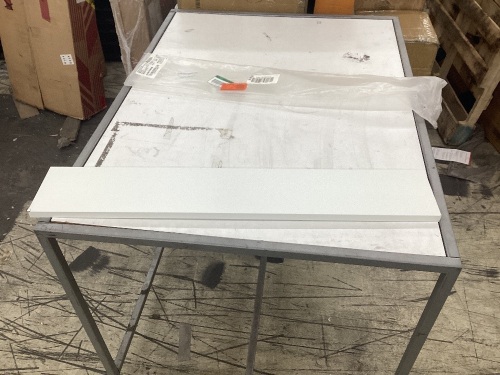 Hampton Bay Westfield 6 in. W x 36 in. H x 0.75 in. D Cabinet Filler Strip in Feather White - Damaged Corner  - Lot 670