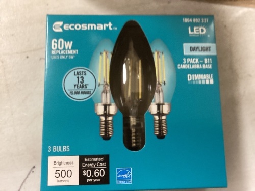 Ecosmart 60 watt light bulbs. Lot of 4 packs, 3 bulbs per pack - Lot 245