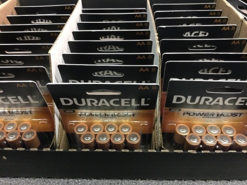 Case of 24 Packs of 8 Duracell AA Batteries - Lot 725