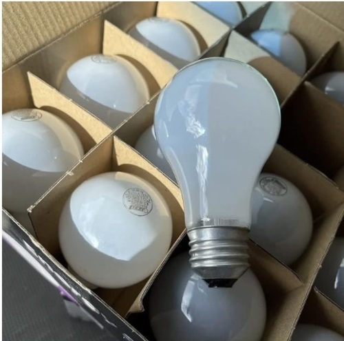 Feit Electric 60W Energy Saver Halogen Energy Saving, Dimmable, Instant Full Brightness, 1000 hour lifespan, Bright white light 3000K case of 6 x 16packs $80.70 (96 bulbs) - Lot 738