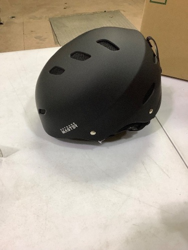 bike helmet  - Lot 781