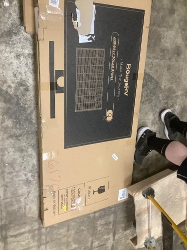 BougeRV - Make The Journey 200WATT SOLAR PANEL - Lot 787
