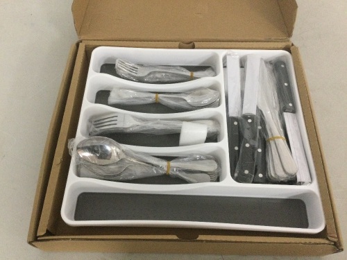 49 Piece SilvervareseT with Tray - Lot 821