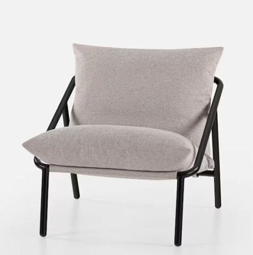 Zinus Audrey Oatmeal Beige Metal Sling Accent Arm Chair  - Lot 96