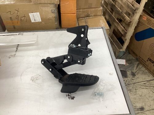 Ram Bed Step  - Lot 521